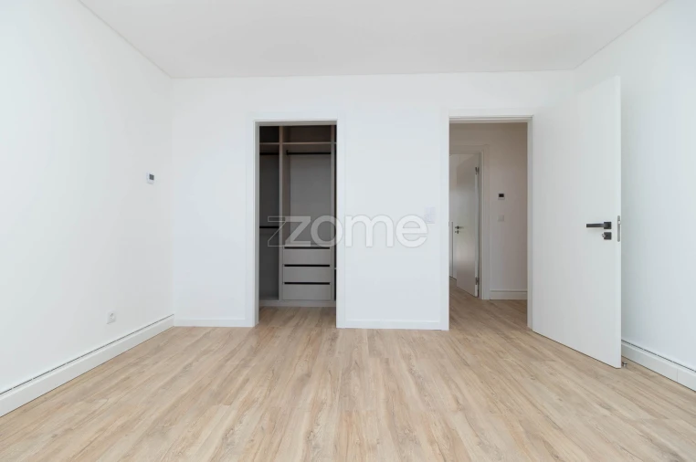 Moradia T4 para Venda em Almargem do Bispo, Pêro Pinheiro e Montelavar Foto 18