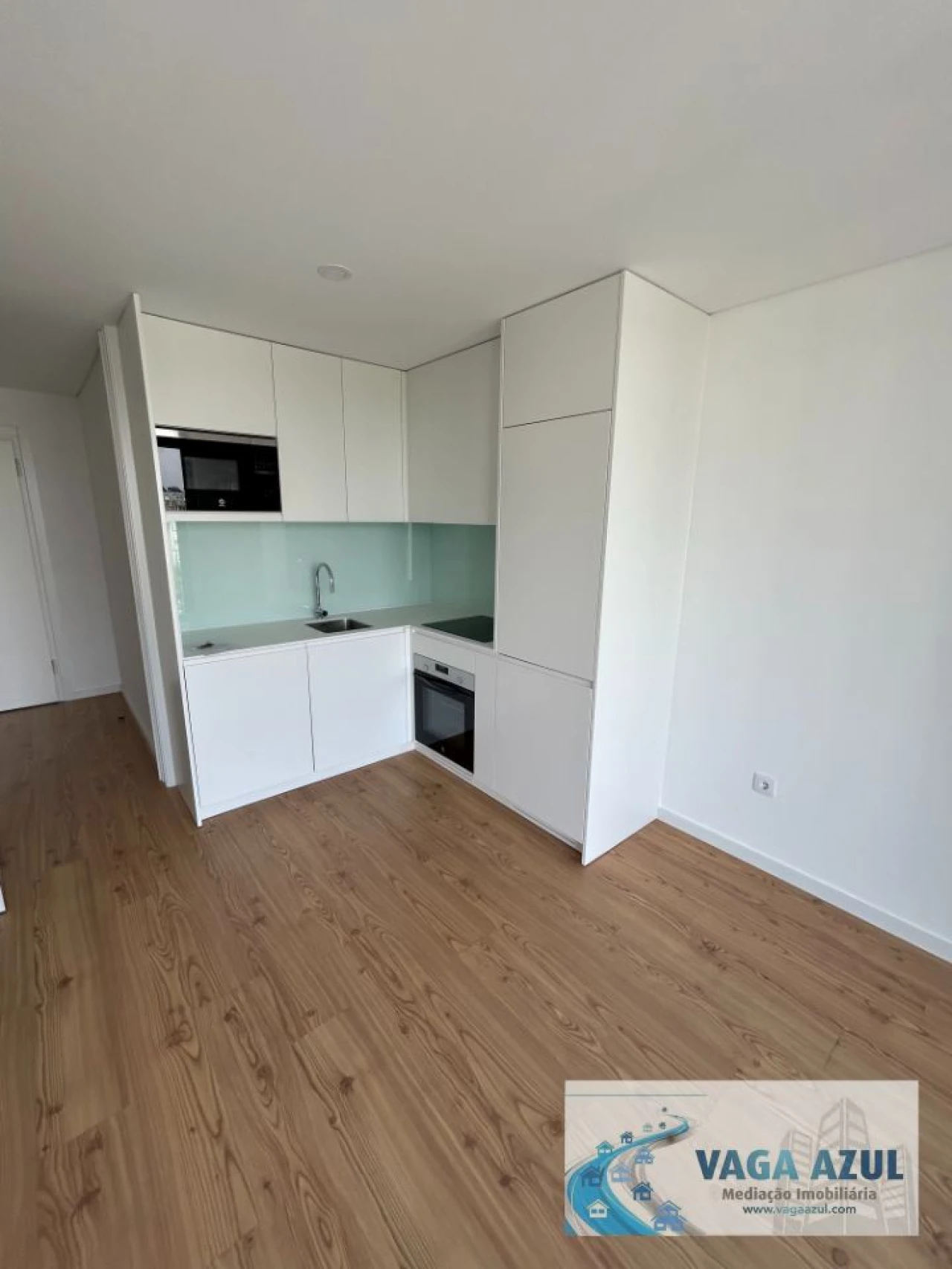 Apartamento T1 para Arrendamento em Paranhos Foto 1