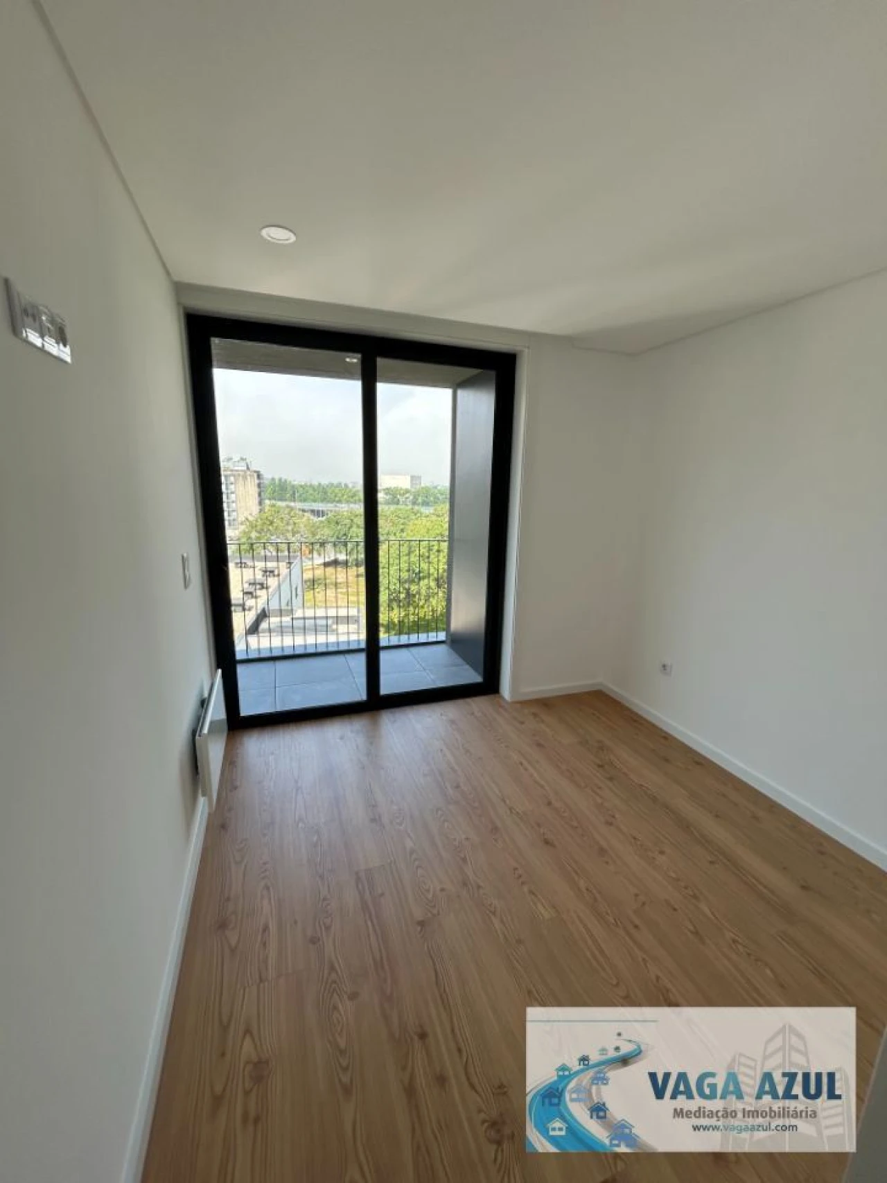 Apartamento T1 para Arrendamento em Paranhos Foto 5