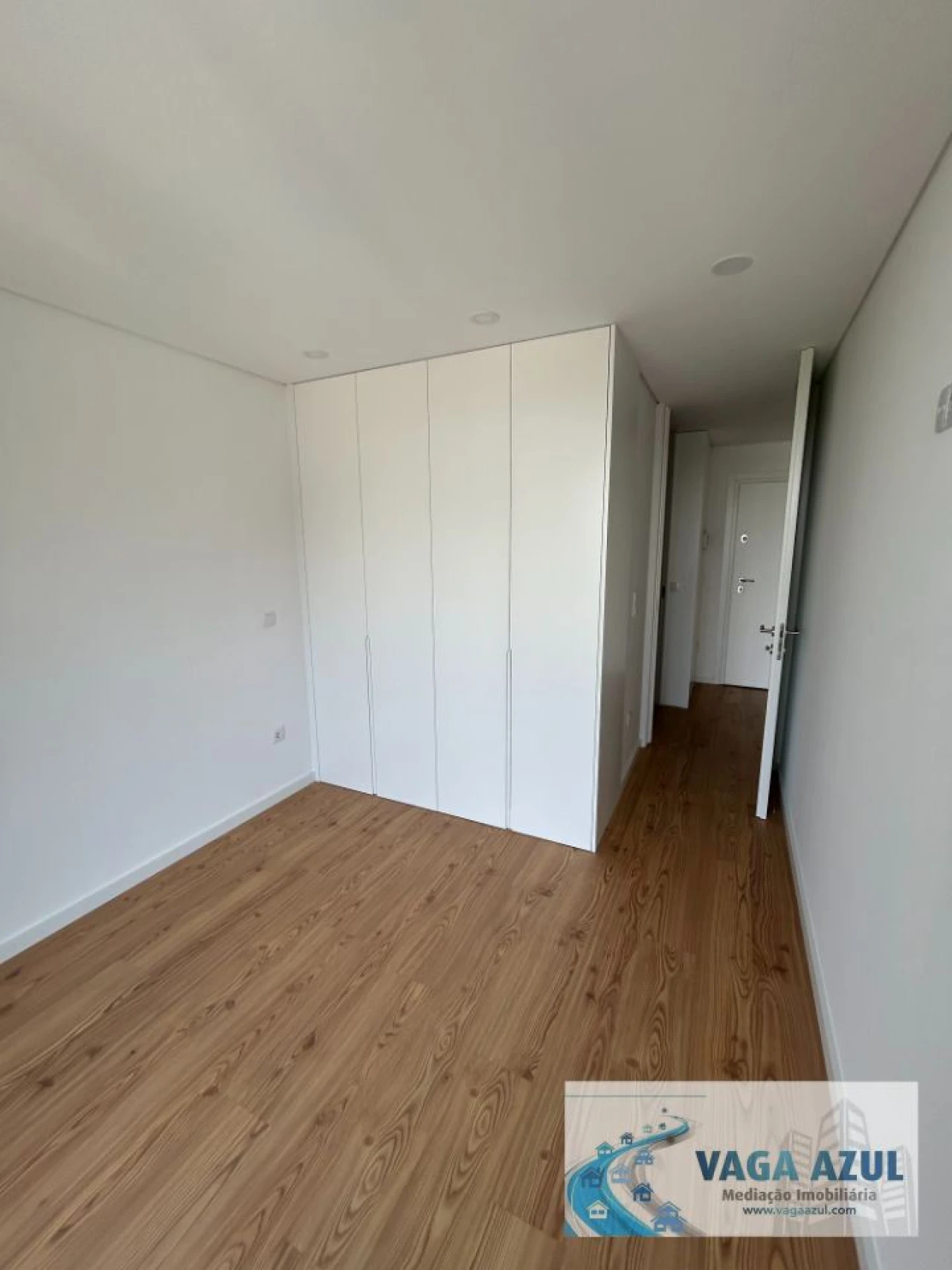 Apartamento T1 para Arrendamento em Paranhos Foto 6