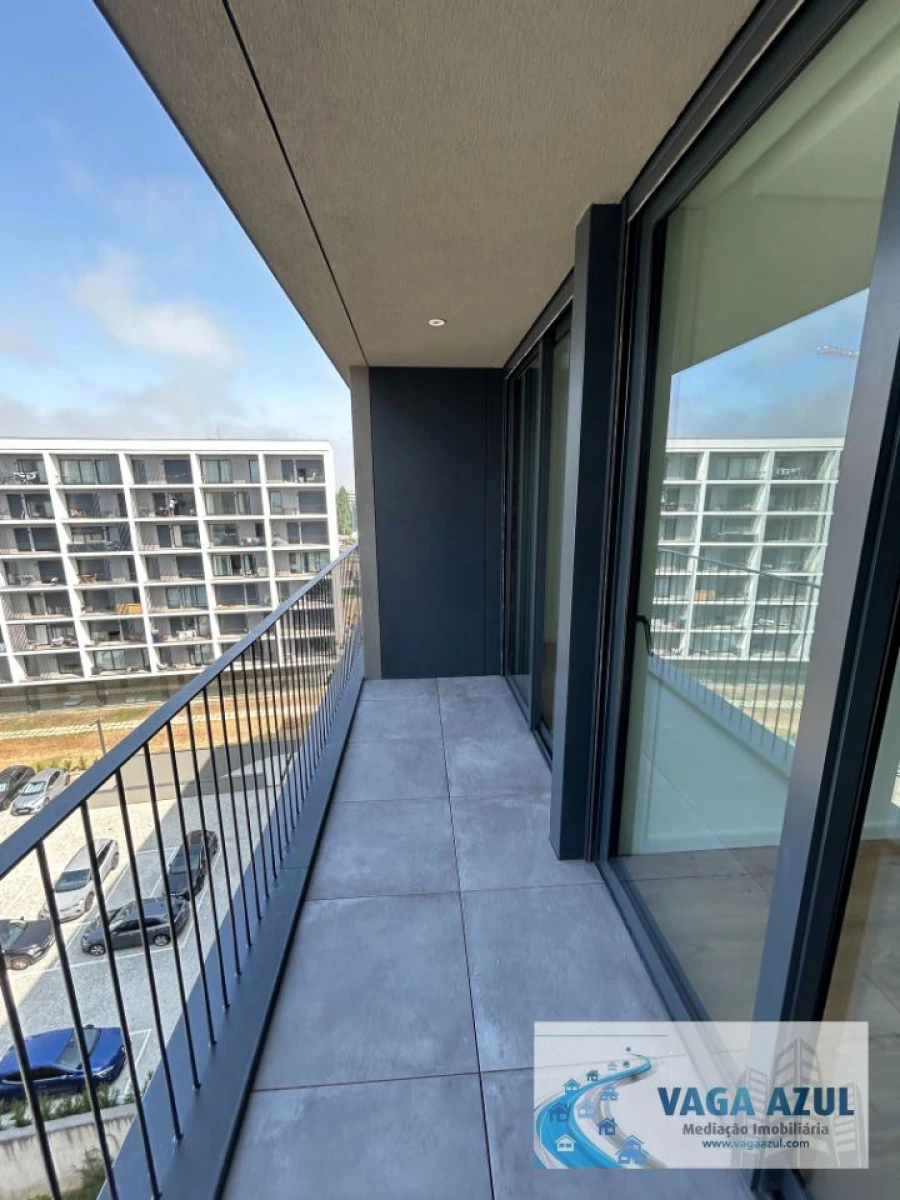 Apartamento T1 para Arrendamento em Paranhos Foto 7
