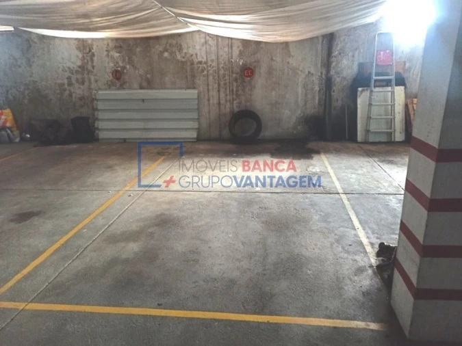 Negócio para Venda em Fânzeres e São Pedro da Cova Foto 3