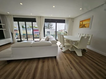 Moradia T5 para Venda em Rio de Mouro