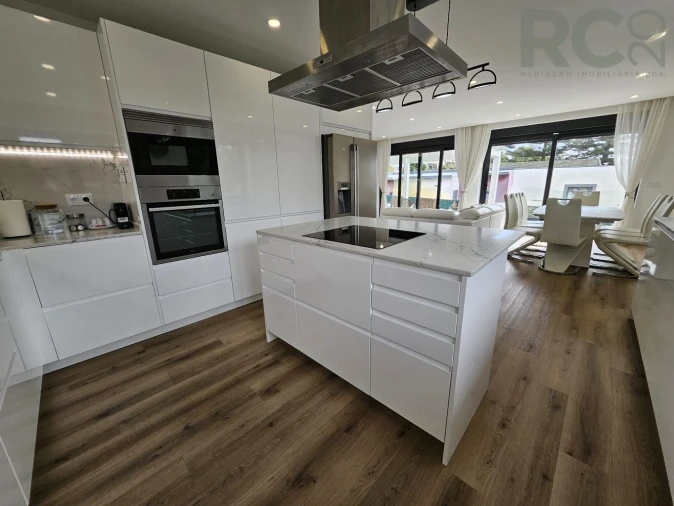 Moradia T5 para Venda em Rio de Mouro Foto 24