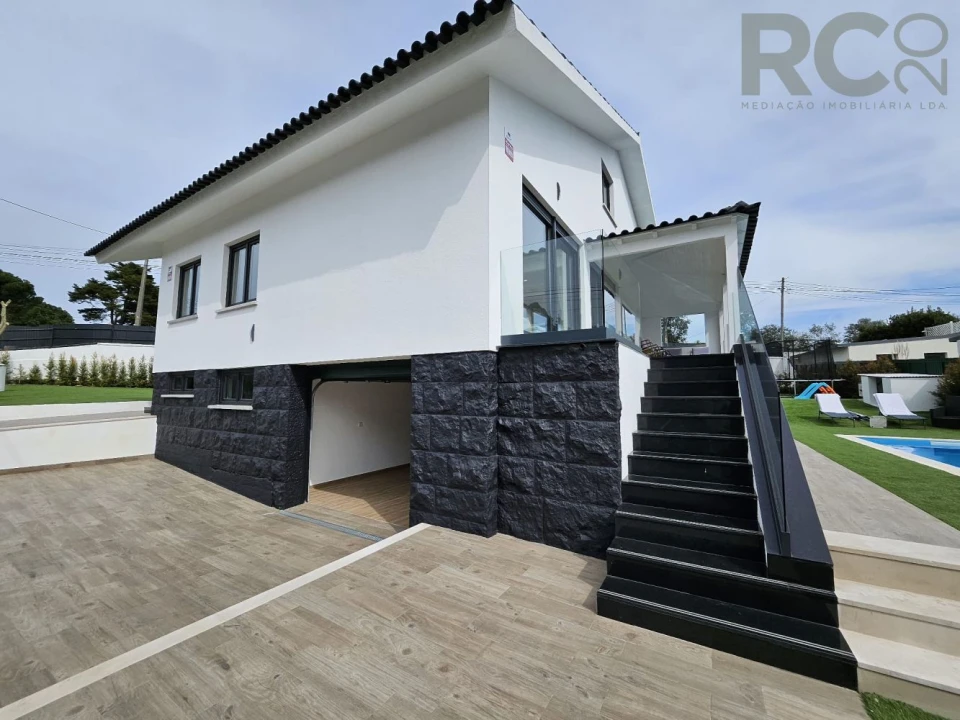 Moradia T5 para Venda em Rio de Mouro Foto 58