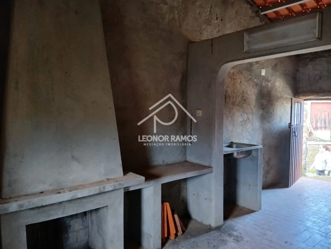 Moradia T1 para Venda em Santo Andre das Tojeiras Foto 4