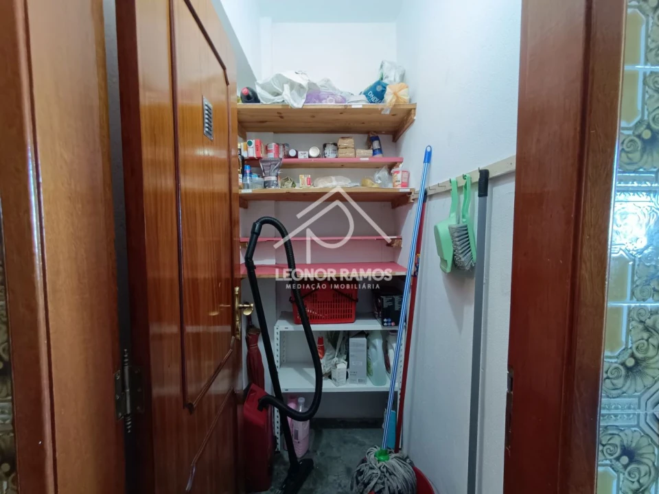 Apartamento T4 para Venda em Castelo Branco Foto 12