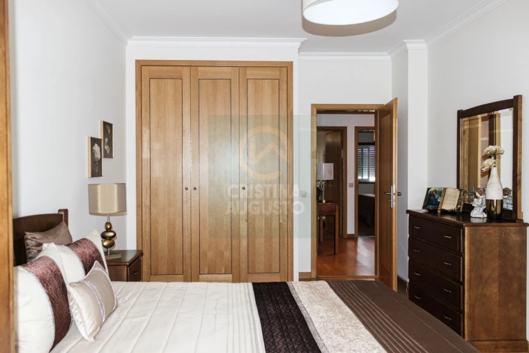 Apartamento T4 para Venda em Castelo Branco Foto 28