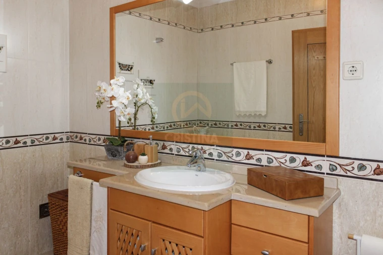 Apartamento T4 para Venda em Castelo Branco Foto 32