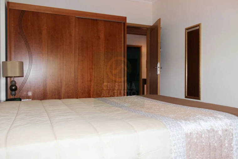 Apartamento T4 para Venda em Castelo Branco Foto 36