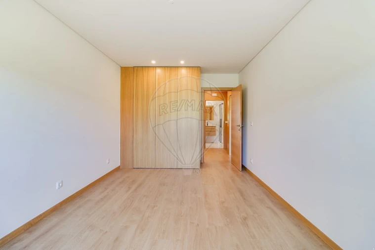 Apartamento T2 para Venda em Vialonga Foto 16