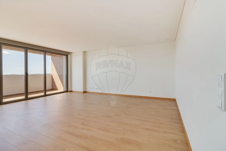 Apartamento T2 para Venda em Vialonga Foto 5