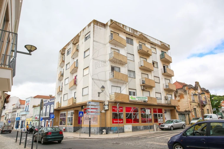Garagem para Venda em Vila Franca de Xira Foto 10