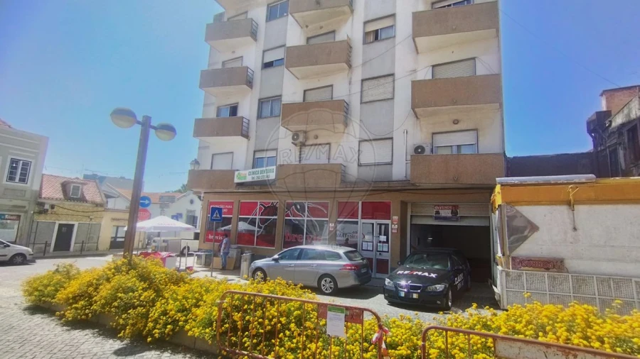 Garagem para Venda em Vila Franca de Xira Foto 15