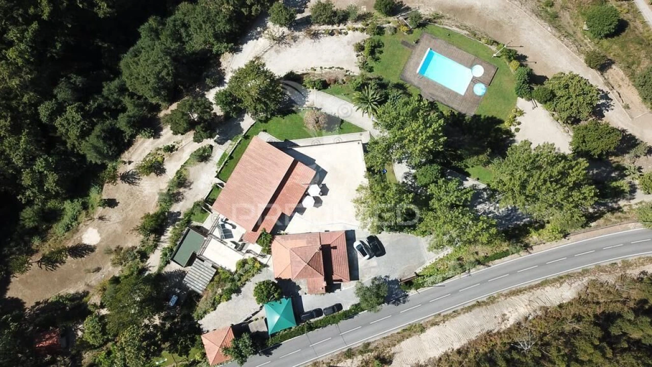 Quinta T5 para Venda em Oliveira de Frades, Souto de Lafões e Sejães Foto 1