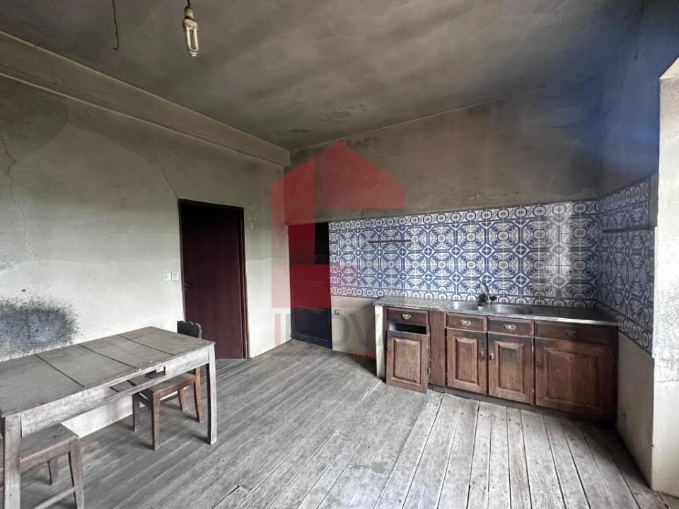 Moradia T4 para Venda em Sande, Vilarinho, Barros e Gomide Foto 4