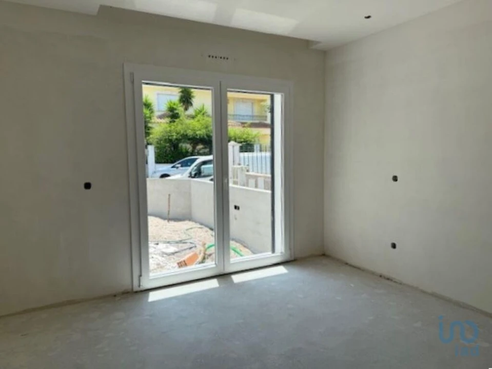 Moradia T4 para Venda em Amor Foto 6