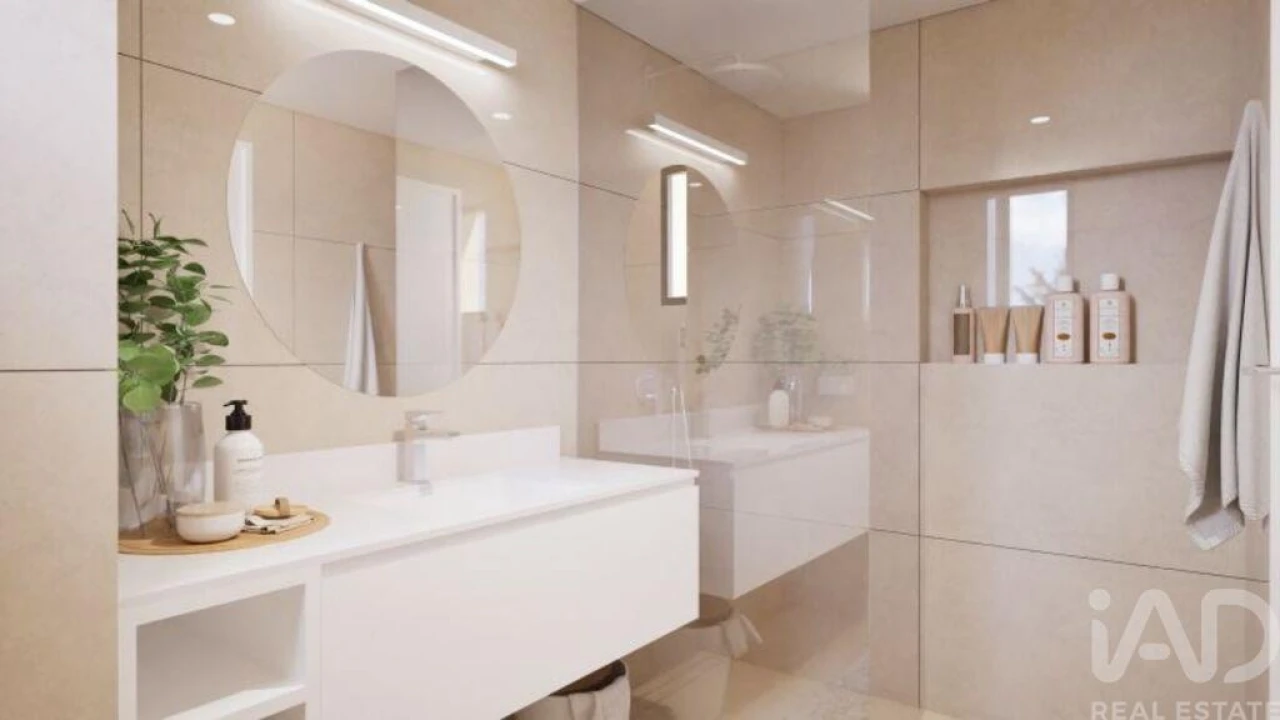 Apartamento T1 para Venda em Camara de Lobos Foto 16