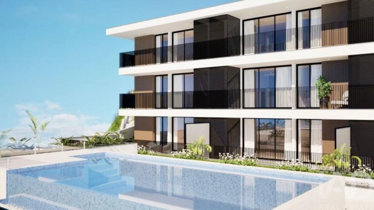 Apartamento T1 para Venda em Camara de Lobos Foto 3