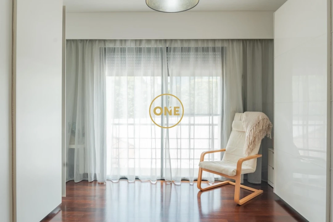 Moradia T4 para Venda em Santa Clara Foto 13