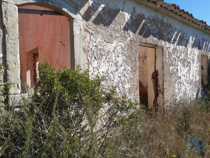 Moradia T4 para Venda em Loule (São Sebastião) Foto 4