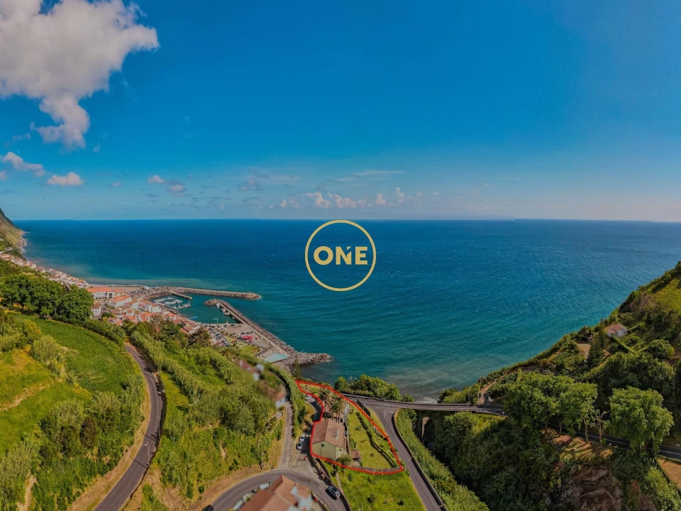 Prédio para Venda em Povoação Foto 11