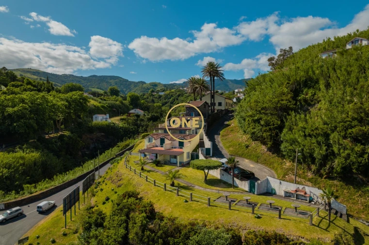 Prédio para Venda em Povoação Foto 4