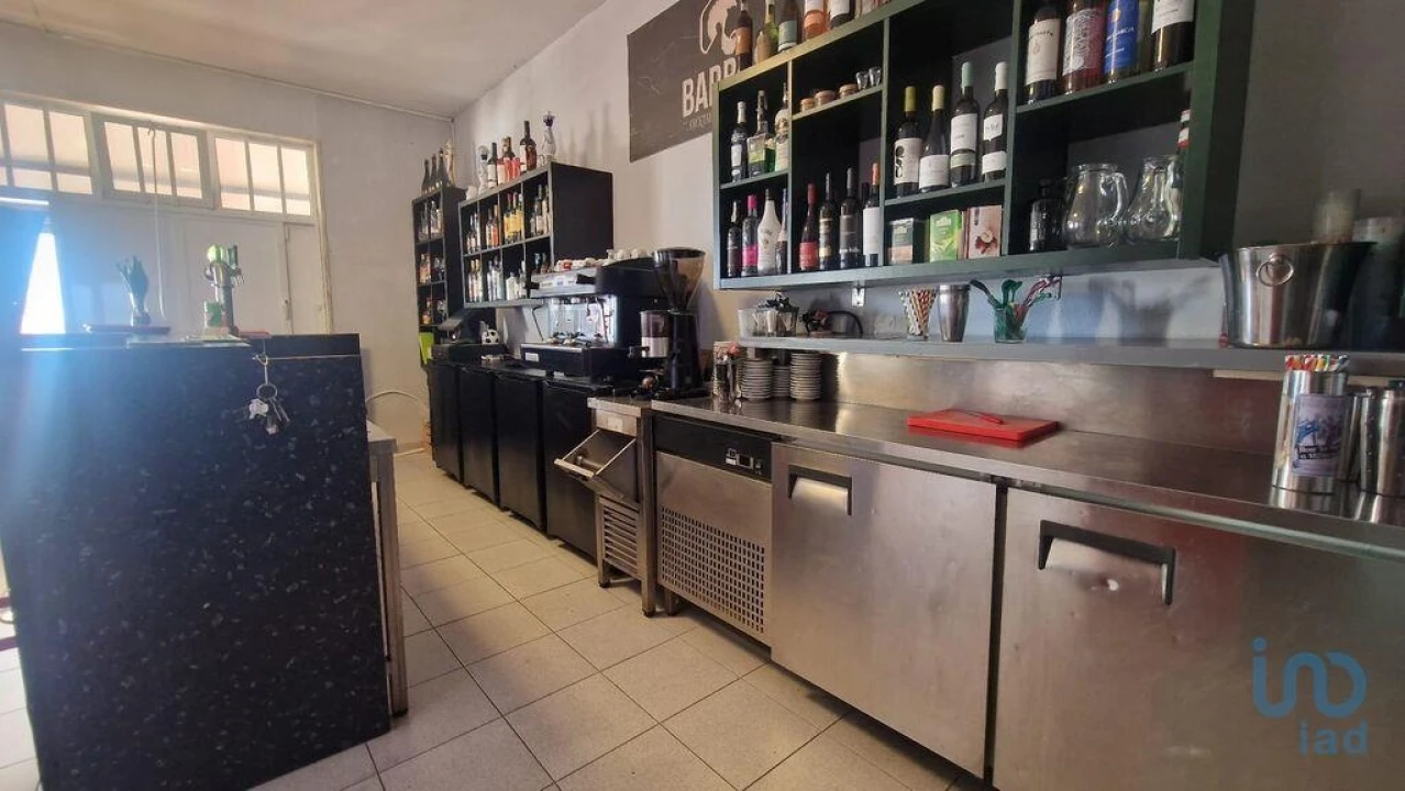 Loja para Venda em Quarteira Foto 12