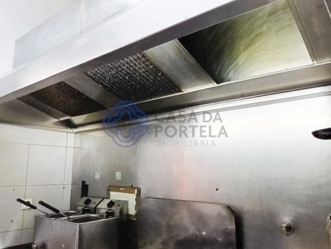 Negócio para Arrendamento em Castêlo da Maia Foto 17