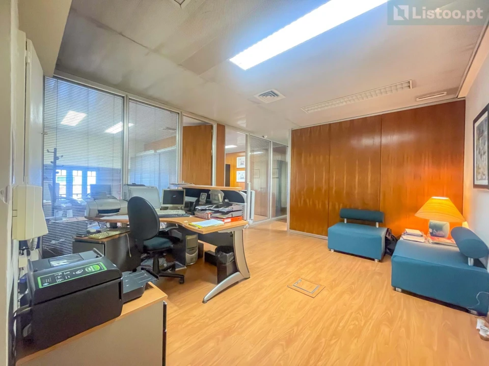 Escritório para Venda em Santa Maria Maior Foto 2