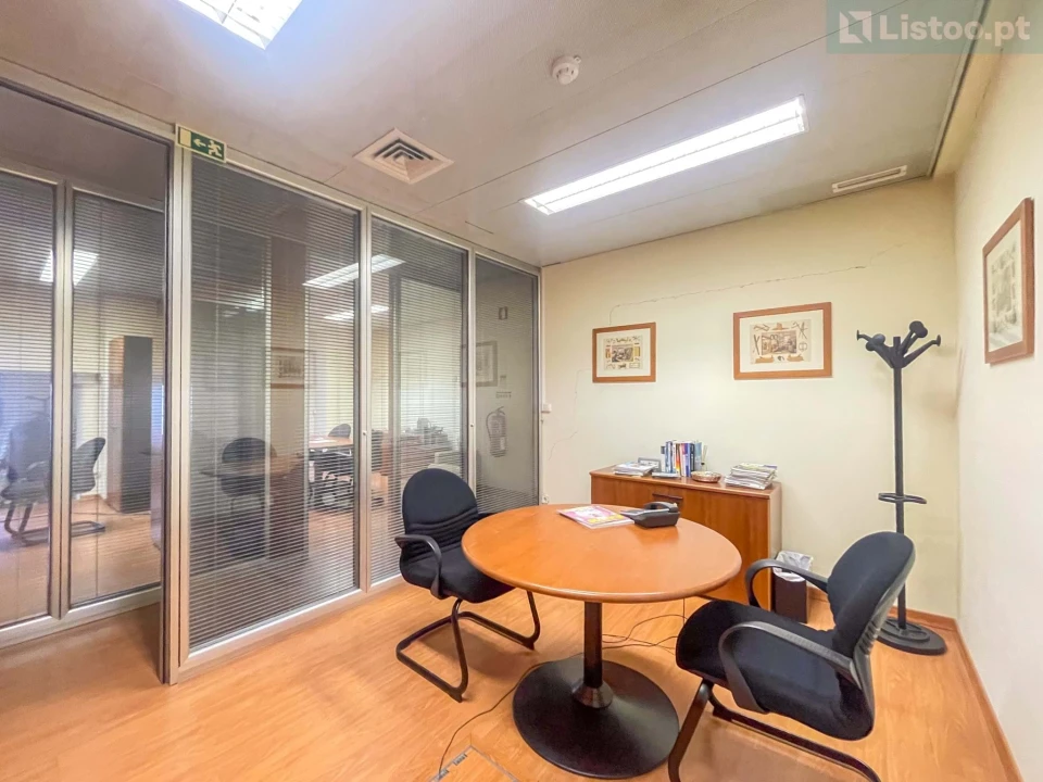 Escritório para Venda em Santa Maria Maior Foto 10