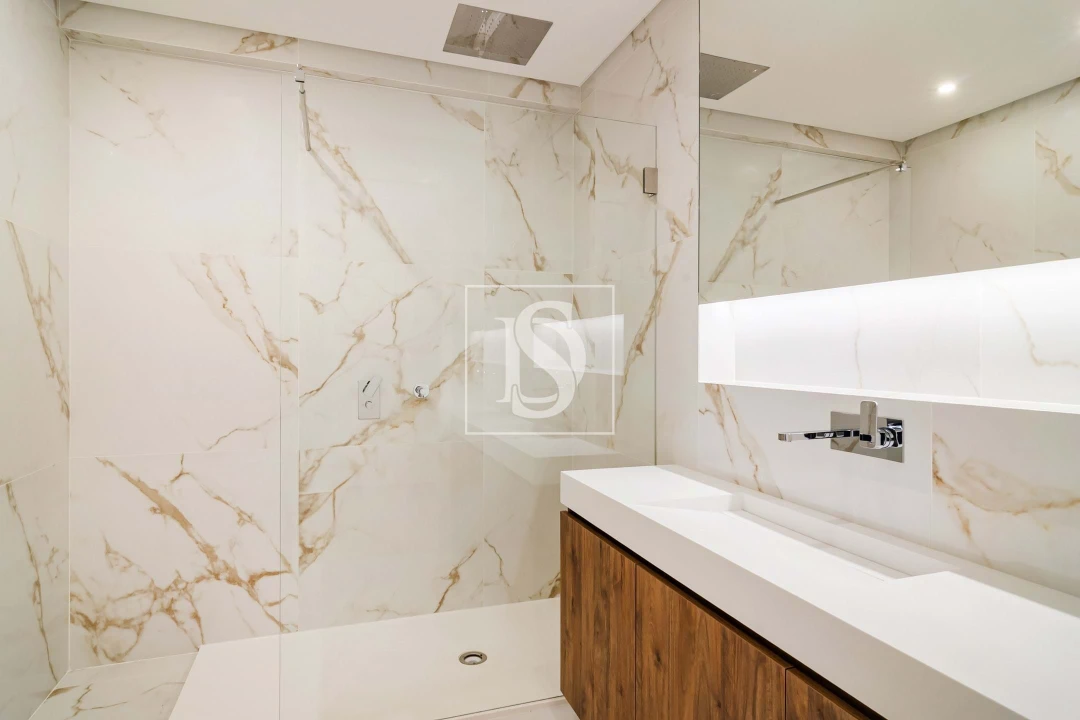 Apartamento T3 para Venda em Carcavelos e Parede Foto 25