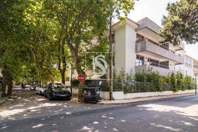 Apartamento T3 para Venda em Carcavelos e Parede