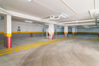 Apartamento T3 para Venda em Carcavelos e Parede