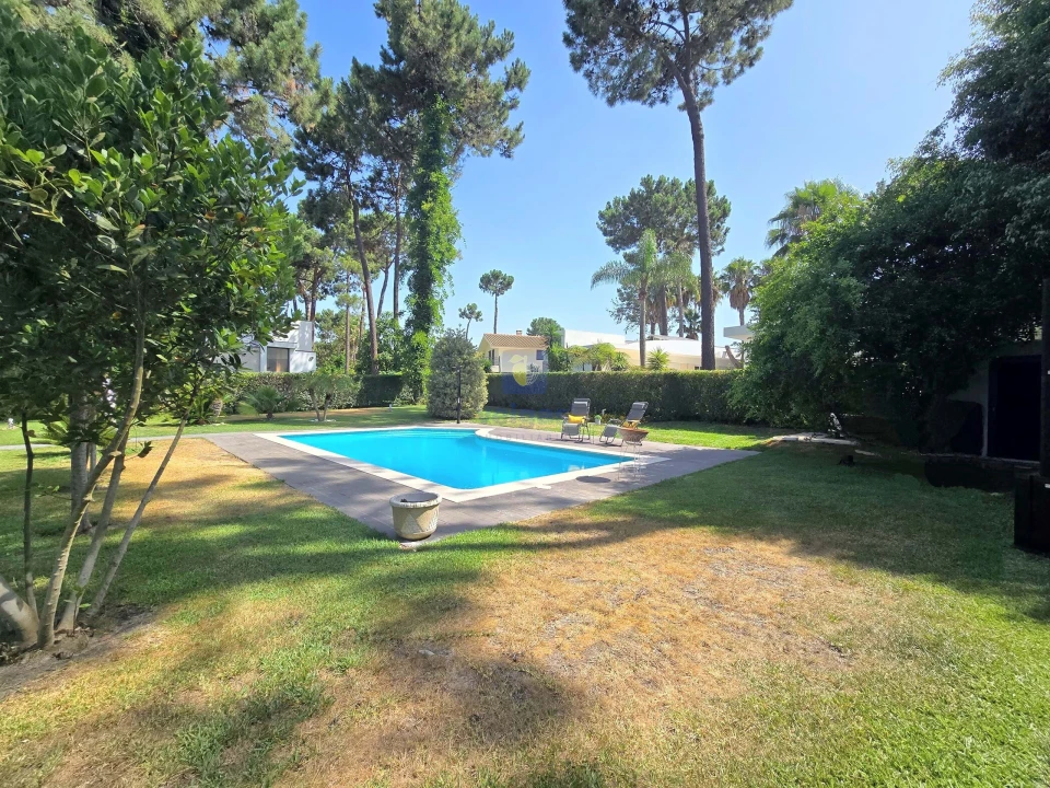 Moradia T4 para Venda em Charneca de Caparica e Sobreda Foto 26