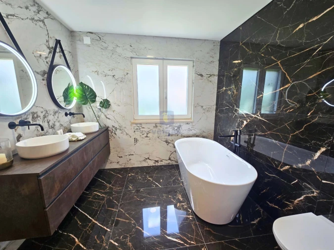 Moradia T4 para Venda em Charneca de Caparica e Sobreda Foto 17