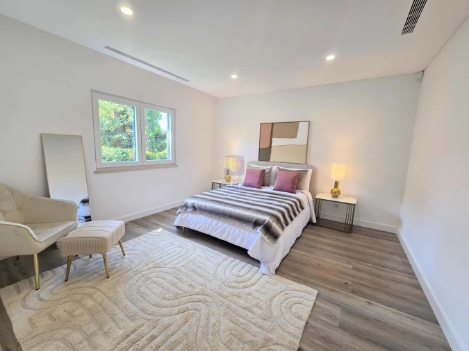 Moradia T4 para Venda em Charneca de Caparica e Sobreda Foto 13