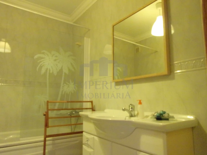 Apartamento T2 para Arrendamento em Carregado e Cadafais Foto 6