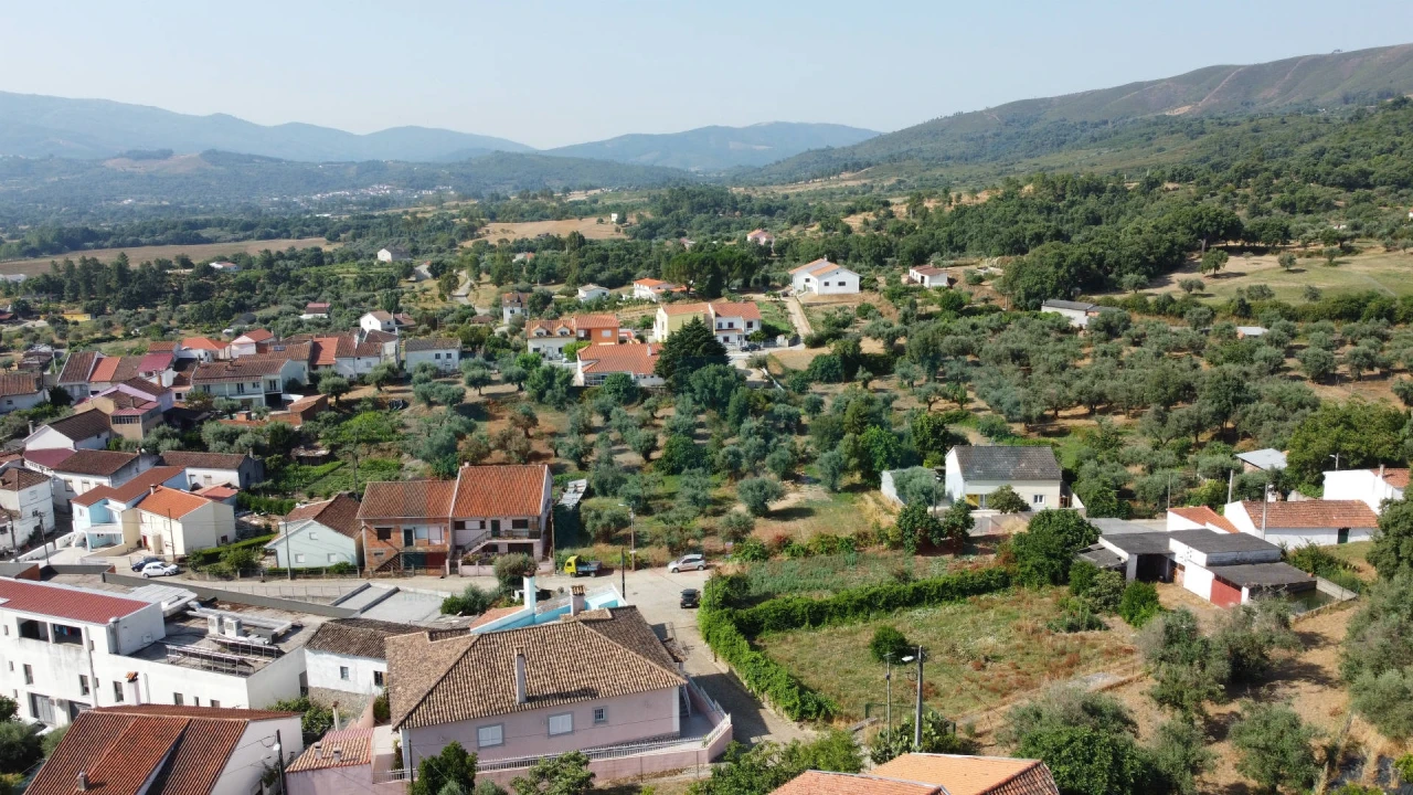 Terreno para Venda em Telhado Foto 15