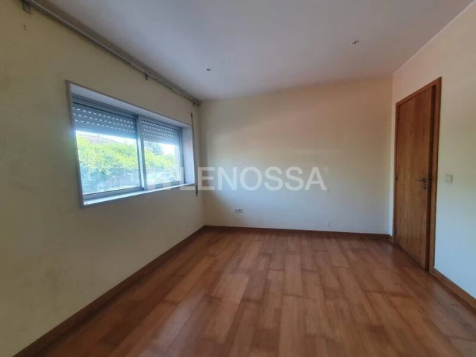 Apartamento T2 para Venda em Rebordosa Foto 6