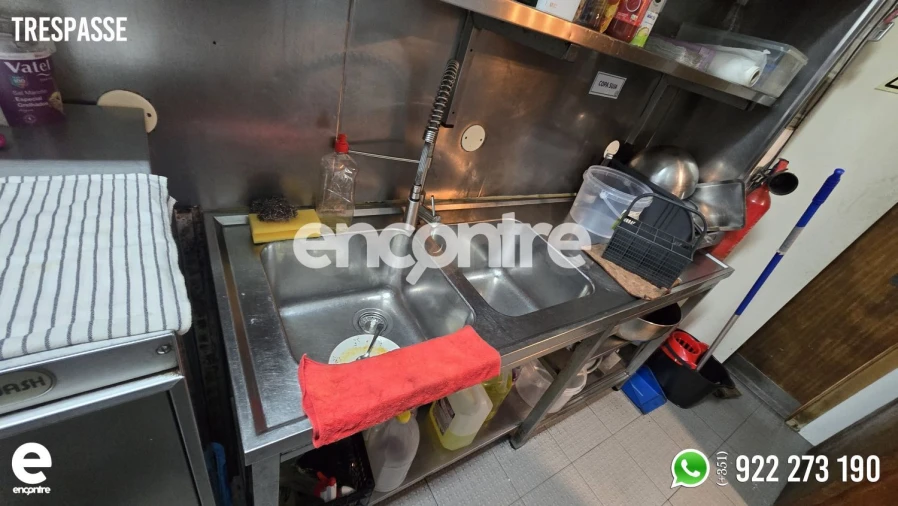 Loja para Trespasse em Venteira Foto 18