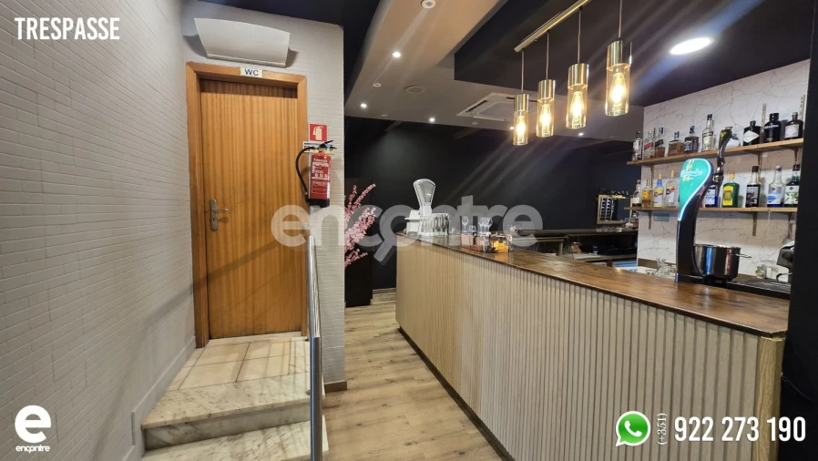 Loja para Trespasse em Venteira Foto 13