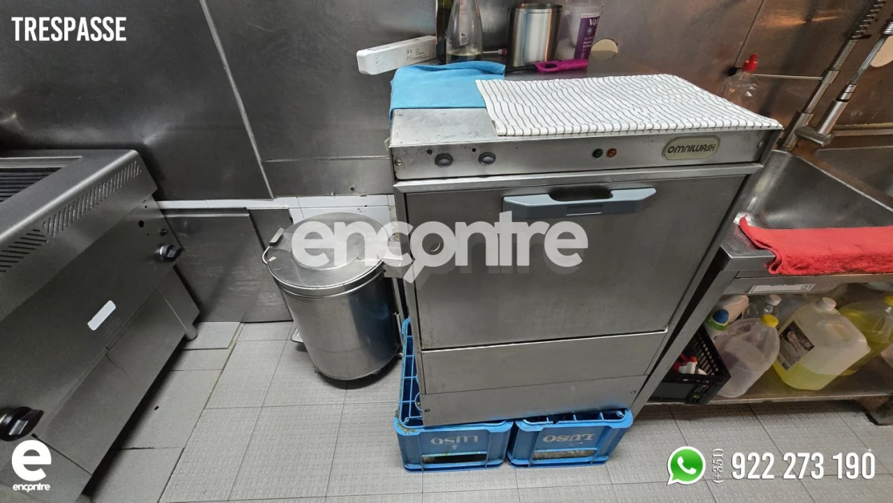 Loja para Trespasse em Venteira Foto 20