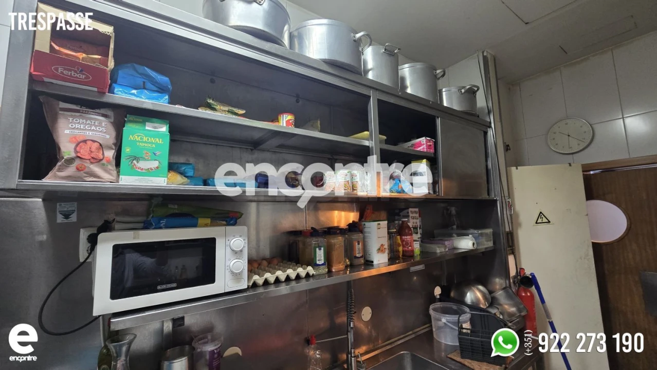 Loja para Trespasse em Venteira Foto 19