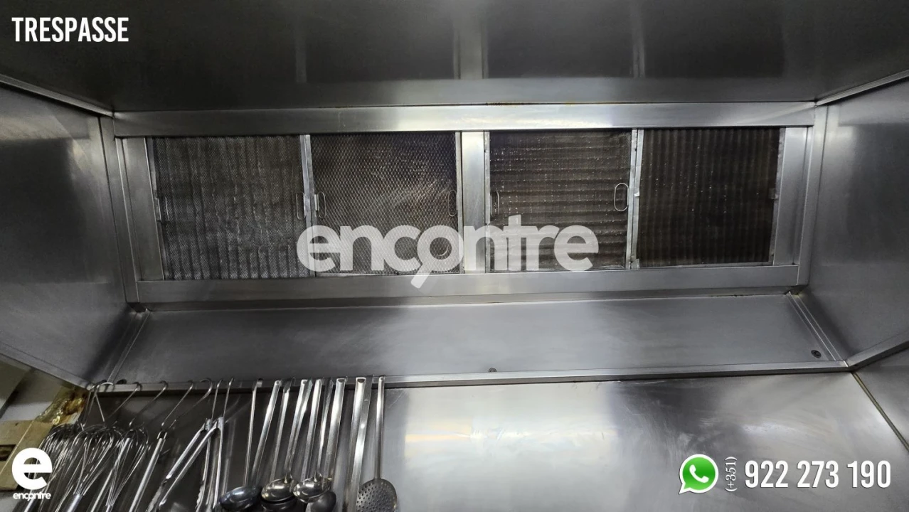 Loja para Trespasse em Venteira Foto 21