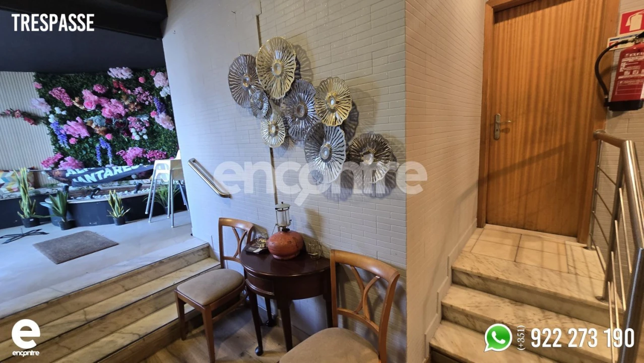 Loja para Trespasse em Venteira Foto 12