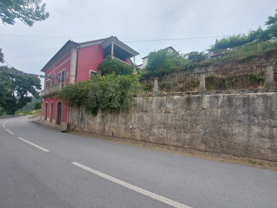 Moradia T4 para Venda em Vila Cova de Alva e Anseriz Foto 2