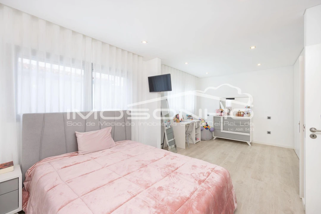 Moradia T4 para Venda em Marinha Grande Foto 14