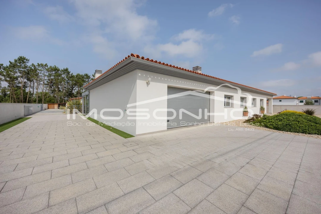 Moradia T4 para Venda em Marinha Grande Foto 35