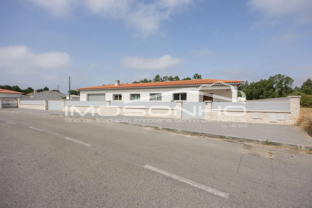 Moradia T4 para Venda em Marinha Grande Foto 36